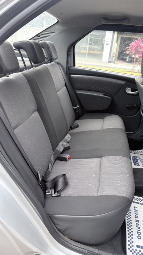 RENAULT Logan 1.6 16V 4P FLEX EXPRESSION, Foto 6