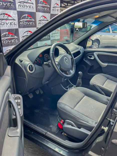 RENAULT Logan 1.6 4P  EXPRESSION, Foto 6