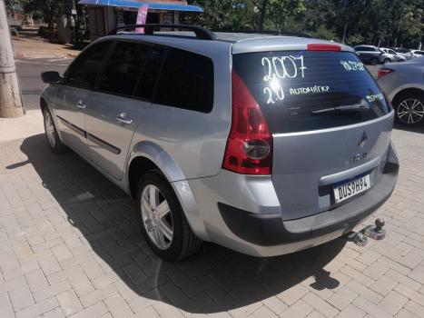 RENAULT Megane Grand Tour 2.0 16V 4P DYNAMIQUE AUTOM�TICO, Foto 4