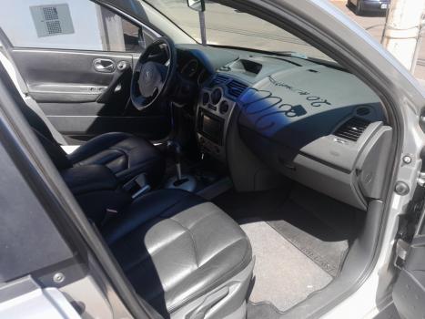 RENAULT Megane Grand Tour 2.0 16V 4P DYNAMIQUE AUTOM�TICO, Foto 6