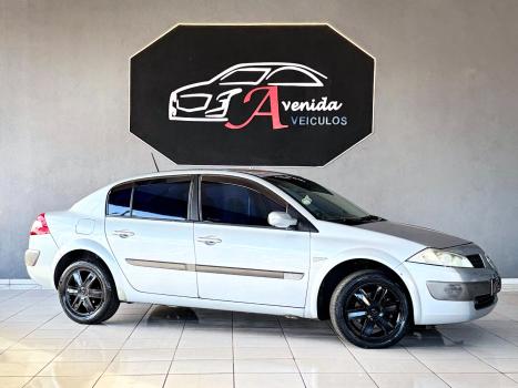 RENAULT Megane Sedan 1.6 16V 4P FLEX DYNAMIQUE, Foto 3