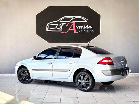 RENAULT Megane Sedan 1.6 16V 4P FLEX DYNAMIQUE, Foto 4