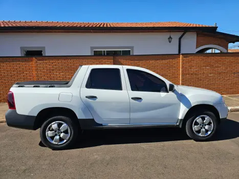 RENAULT Oroch 1.6 16V 4P FLEX EXPRESSION, Foto 3