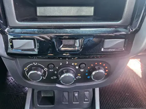 RENAULT Oroch 1.6 16V 4P FLEX EXPRESSION, Foto 11