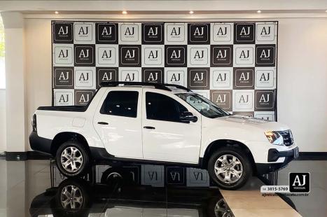 RENAULT Oroch 1.6 16V 4P FLEX INTENSE, Foto 3