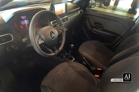 RENAULT Oroch 1.6 16V 4P FLEX INTENSE, Foto 9