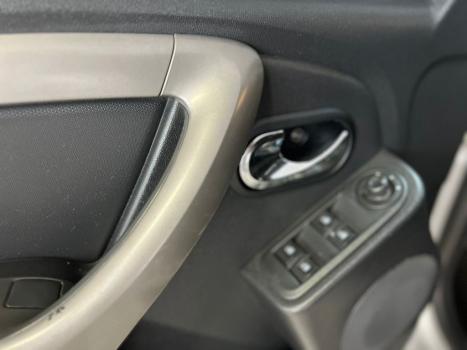 RENAULT Oroch 1.6 16V 4P FLEX EXPRESSION, Foto 16