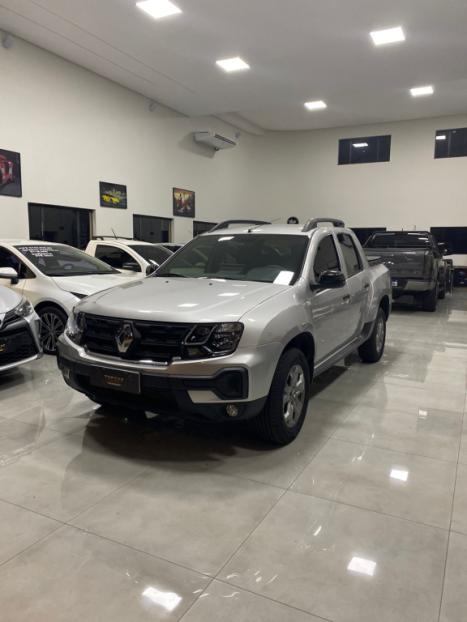RENAULT Oroch 1.6 16V 4P FLEX INTENSE, Foto 2