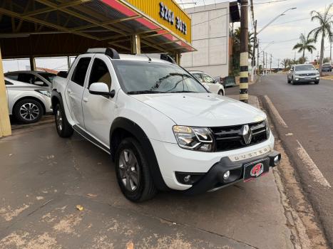 RENAULT Oroch 2.0 16V 4P FLEX DYNAMIQUE AUTOMTICO, Foto 2