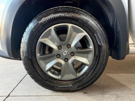 RENAULT Oroch 2.0 16V 4P FLEX DYNAMIQUE AUTOM�TICO, Foto 9