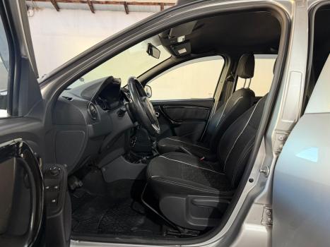 RENAULT Oroch 2.0 16V 4P FLEX DYNAMIQUE AUTOM�TICO, Foto 10