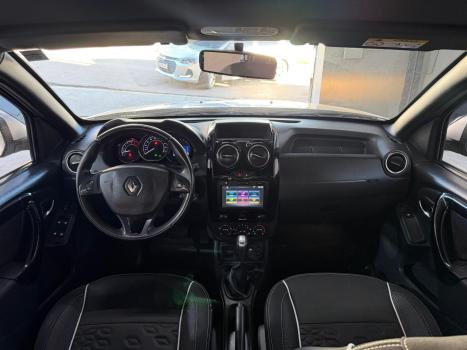 RENAULT Oroch 2.0 16V 4P FLEX DYNAMIQUE AUTOM�TICO, Foto 12