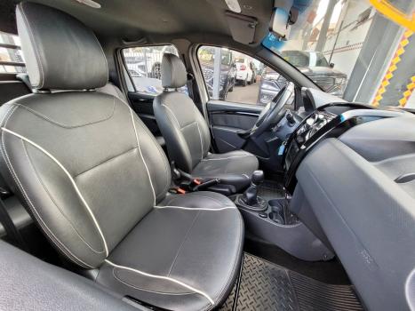 RENAULT Oroch 2.0 16V 4P FLEX DYNAMIQUE AUTOM�TICO, Foto 12