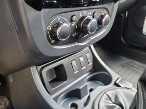 RENAULT Oroch 2.0 16V 4P FLEX DYNAMIQUE AUTOM�TICO, Foto 14