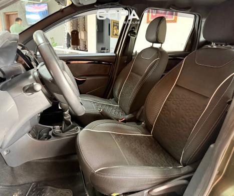 RENAULT Oroch 2.0 16V 4P FLEX DYNAMIQUE AUTOM�TICO, Foto 15