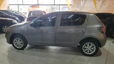 RENAULT Sandero 1.0 12V 4P SCE FLEX S EDITION, Foto 8 RENAULT Sandero 1.0 12V 4P SCE FLEX S EDITION, Foto 8