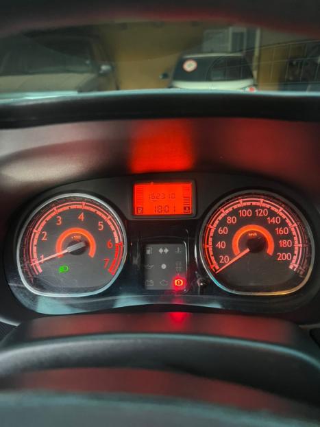 RENAULT Sandero 1.0 16V 4P FLEX EXPRESSION, Foto 10 RENAULT Sandero 1.0 16V 4P FLEX EXPRESSION, Foto 10
