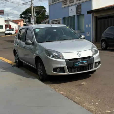 RENAULT Sandero 1.0 4P 16V FLEX TECH RUN, Foto 2
