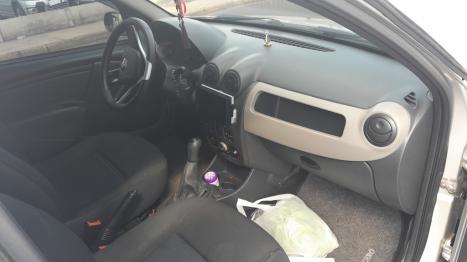 RENAULT Sandero 1.0 12V 4P FLEX SCE AUTHENTIQUE, Foto 2