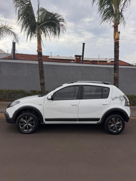 RENAULT Sandero 1.6 4P FLEX STEPWAY, Foto 6