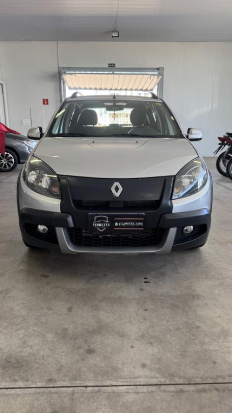 RENAULT Sandero 1.6 16V 4P FLEX STEPWAY AUTOMÁTICO, Foto 1 RENAULT Sandero 1.6 16V 4P FLEX STEPWAY AUTOMÁTICO, Foto 1