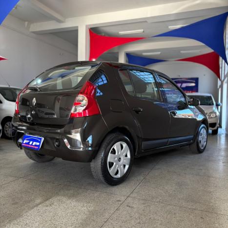 RENAULT Sandero 1.6 16V 4P FLEX SCE EXPRESSION, Foto 5 RENAULT Sandero 1.6 16V 4P FLEX SCE EXPRESSION, Foto 5