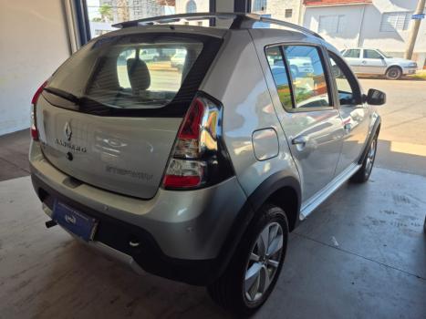 RENAULT Sandero 1.6 16V 4P FLEX STEPWAY, Foto 4