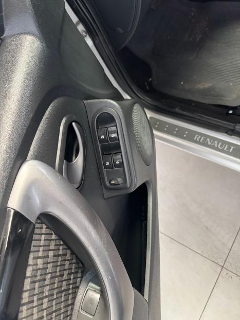 RENAULT Sandero 1.6 4P FLEX PRIVIL�GE AUTOM�TICO, Foto 7