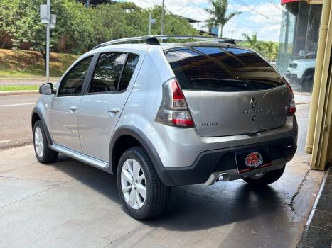 RENAULT Sandero 1.6 16V 4P FLEX STEPWAY, Foto 5