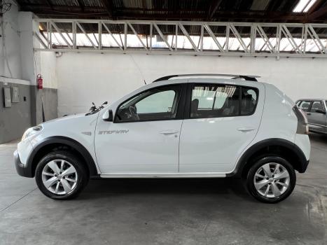RENAULT Sandero 1.6 16V 4P FLEX STEPWAY AUTOM�TICO, Foto 8