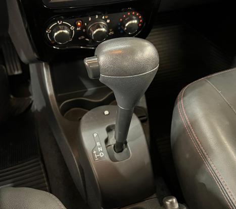 RENAULT Sandero 1.6 16V 4P FLEX STEPWAY AUTOM�TICO, Foto 13