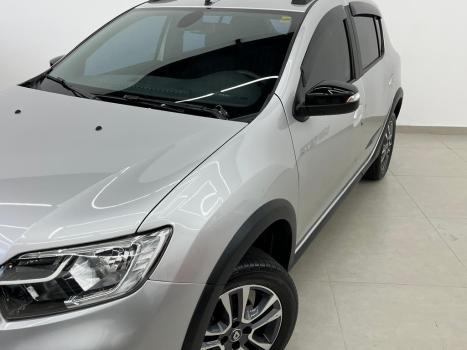 RENAULT Sandero 1.6 16V 4P SCE FLEX STEPWAY ICONIC X-TRONIC AUTOM�TICO CVT, Foto 4