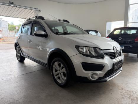 RENAULT Sandero 1.6 16V 4P FLEX STEPWAY, Foto 2