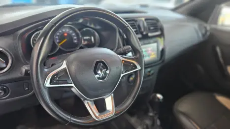 RENAULT Sandero 1.6 16V 4P FLEX SCE STEPWAY INTENSE X-TRONIC AUTOM�TICO CVT, Foto 7