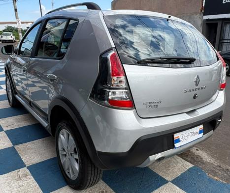 RENAULT Sandero 1.6 16V 4P FLEX STEPWAY AUTOM�TICO, Foto 4