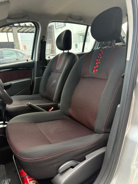 RENAULT Sandero 1.6 16V 4P FLEX STEPWAY AUTOM�TICO, Foto 7