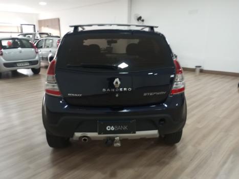 RENAULT Sandero 1.6 16V 4P FLEX SCE STEPWAY DINAMIQUE, Foto 5