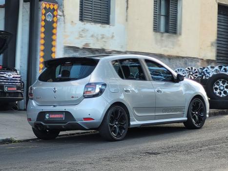 RENAULT Sandero 2.0 16V 4P RS RACING SPIRIT FLEX, Foto 2