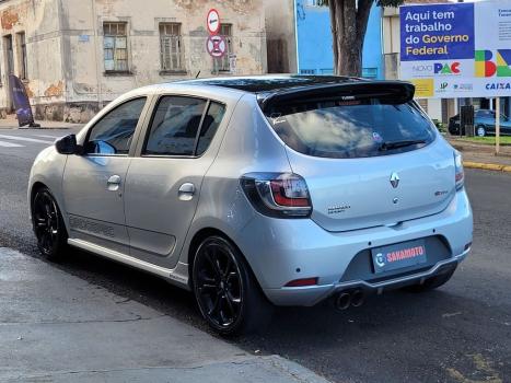 RENAULT Sandero 2.0 16V 4P RS RACING SPIRIT FLEX, Foto 3
