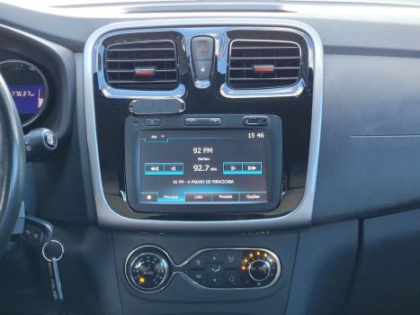 RENAULT Sandero 2.0 16V 4P RS RACING SPIRIT FLEX, Foto 10