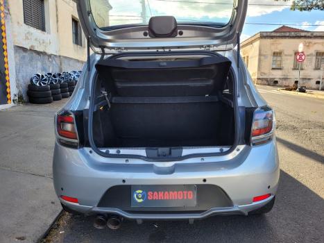RENAULT Sandero 2.0 16V 4P RS RACING SPIRIT FLEX, Foto 13