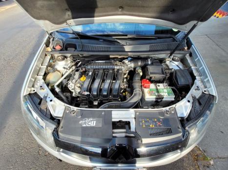 RENAULT Sandero 2.0 16V 4P RS RACING SPIRIT FLEX, Foto 17