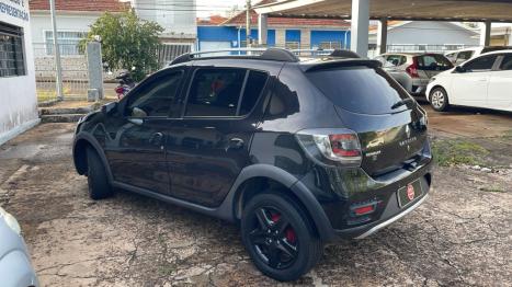 RENAULT Stepway 1.6 16V 4P FLEX ICONIC X-TONIC AUTOMTICO CVT, Foto 4