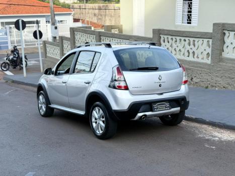 RENAULT Stepway 1.6 16V 4P FLEX SCE DINAMIQUE, Foto 3