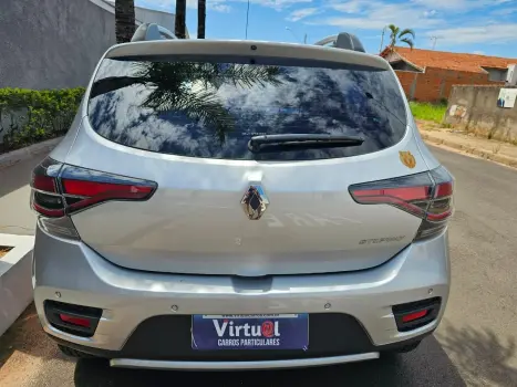 RENAULT Stepway 1.6 16V 4P FLEX ICONIC X-TONIC AUTOM�TICO CVT, Foto 4