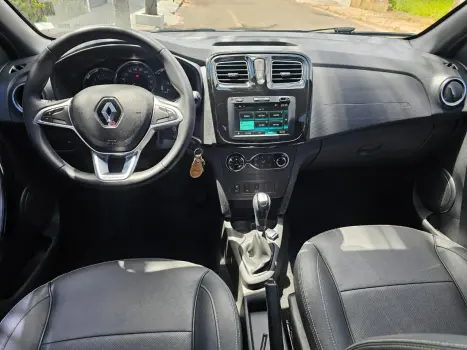 RENAULT Stepway 1.6 16V 4P FLEX ICONIC X-TONIC AUTOM�TICO CVT, Foto 11