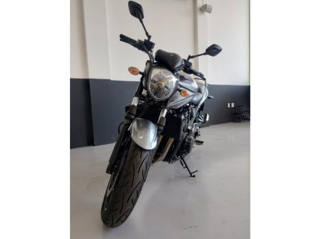 SUZUKI Bandit 600 , Foto 2
