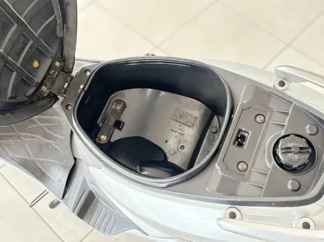 SUZUKI Burgman 125 , Foto 5