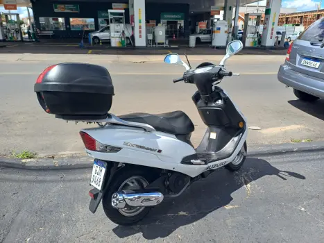 SUZUKI Burgman 125 , Foto 1