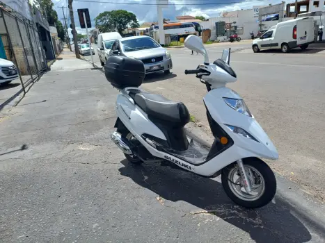 SUZUKI Burgman 125 , Foto 6